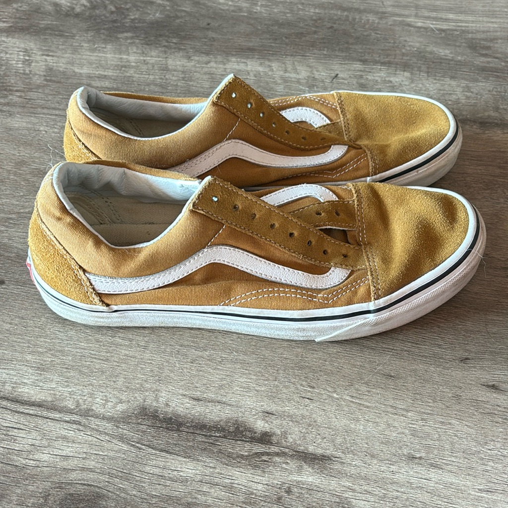 Vans Tan Sneakers Men’s Size 7.5 Woman’s Size 9